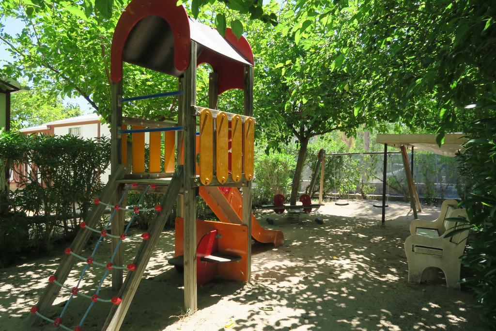Camping Azul Oliva Esterno foto